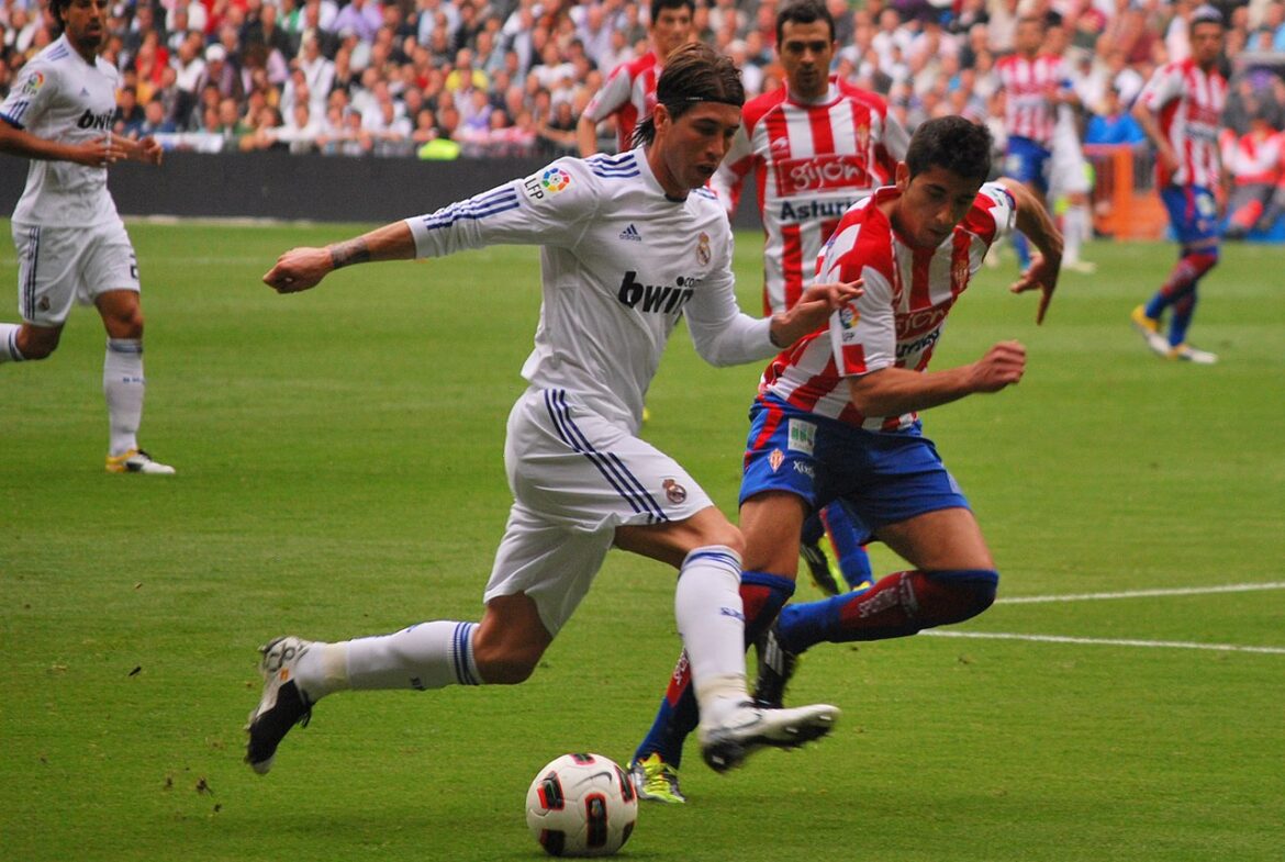 Biografia de Sergio Ramos — Conheça a trajetória de Sergio Ramos, um dos maiores zagueiros de todos os tempos, desde sua estreia no Sevilla até sua atual passagem no Paris Saint-Germain, repleta de conquistas e momentos marcantes.