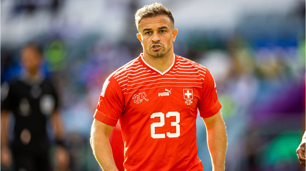 Biografia De Xherdan Shaqiri: Carreira No Futebol — Xherdan Shaqiri, o "Alpine Messi", é um talentoso jogador suíço que brilhou em clubes como Basel, Bayern Munich e Liverpool.