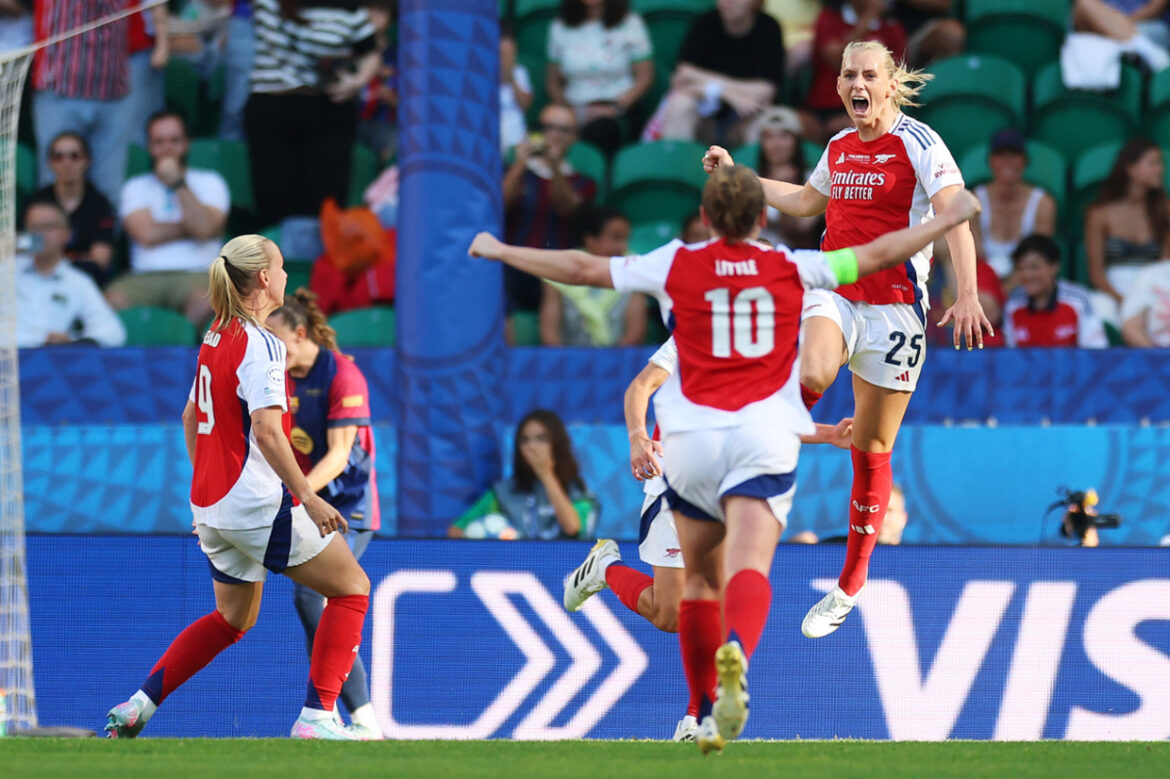 Arsenal vence Barcelona e conquista título europeu após 18 anos — Arsenal supera o Barcelona, vence por 1 a 0 e volta a conquistar o título da Liga dos Campeões feminina após 18 anos.