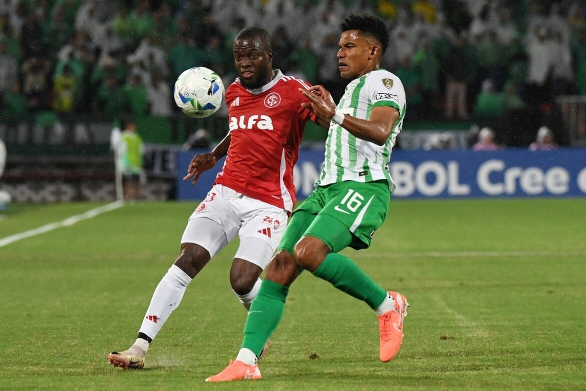 Atlético Nacional vence Inter e esquenta disputa no Grupo da Morte — Atlético Nacional supera Internacional por 3 a 1 na Libertadores, deixando o Grupo da Morte ainda mais equilibrado e imprevisível.