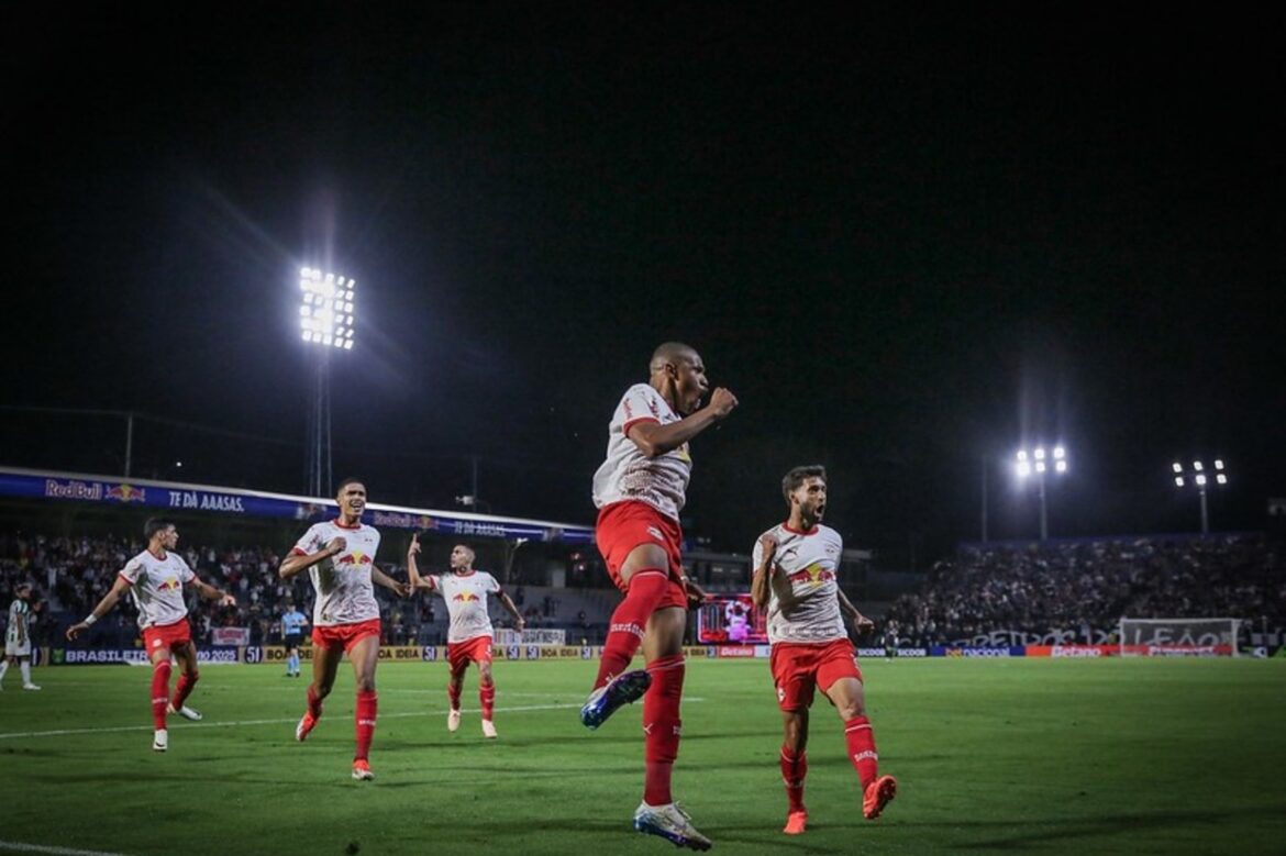 Bragantino vence Juventude e mira liderança do Brasileirão — Bragantino vence o Juventude com golaço de Jhon Jhon, chega à 4ª posição e segue firme na briga pela liderança do Brasileirão.
