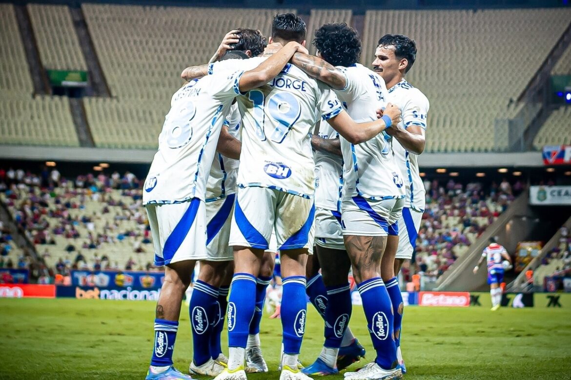 Cruzeiro supera Fortaleza e se aproxima da liderança da Série A — Cruzeiro vence Fortaleza por 2 a 0, mantém boa fase e encosta na liderança da Série A, com apenas 2 pontos do líder.