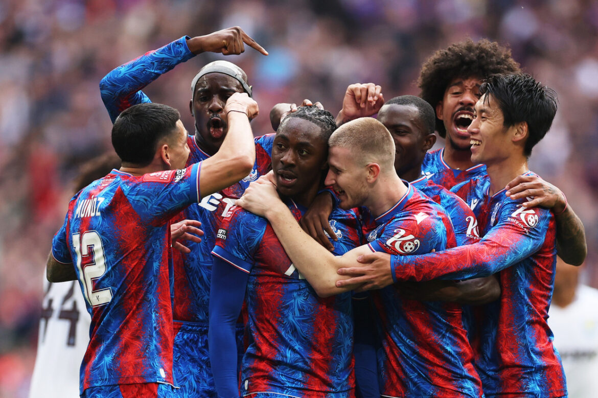 Crystal Palace alcança feitos históricos na Premier League — Crystal Palace vive sua melhor temporada, bate recordes, garante vaga na Liga Europa e busca novas marcas na última rodada.