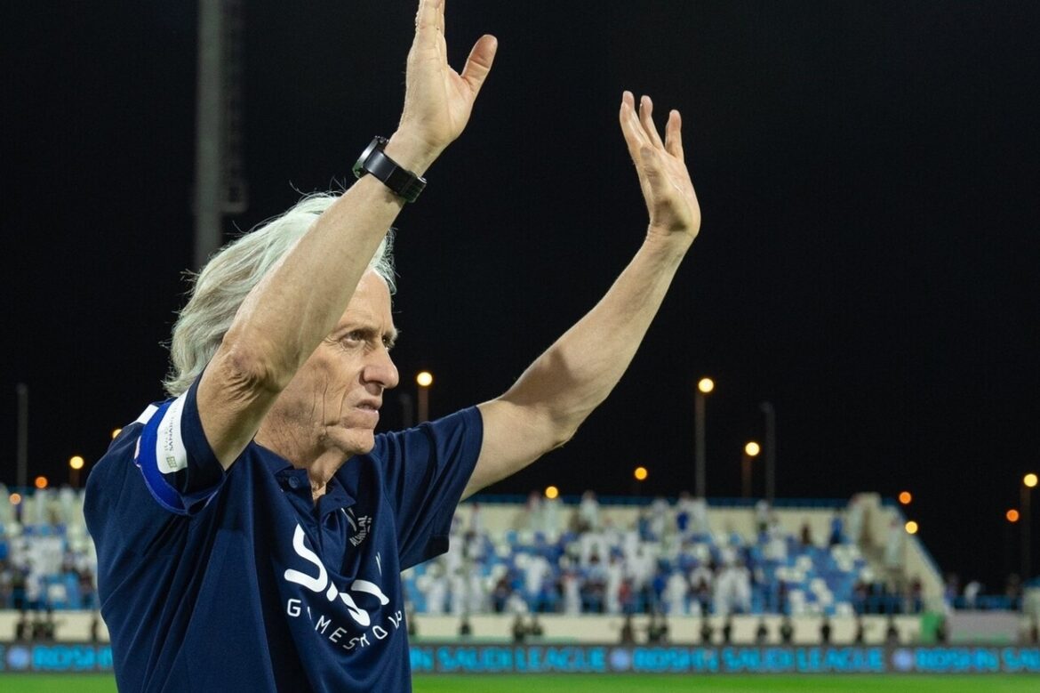 Jorge Jesus deixa comando do Al Hilal — Jorge Jesus encerra contrato com Al Hilal e é cotado pela CBF para assumir a seleção brasileira.