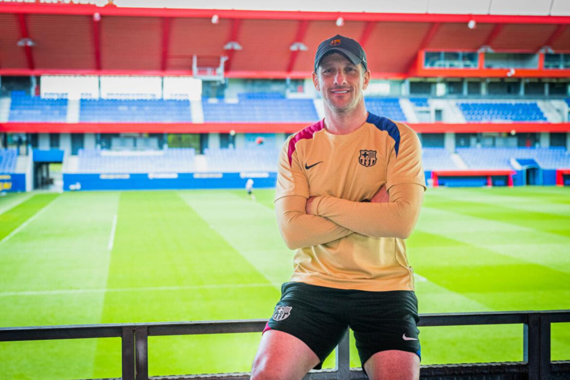 Juliano Belletti assume o Barcelona B — Juliano Belletti é promovido a técnico do Barcelona B após sucesso no Sub-19. Ex-jogador fez história no clube e seleção.