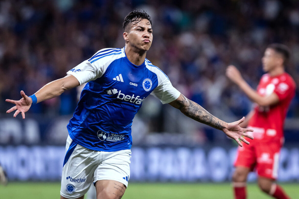 Kaio Jorge brilha na retomada do Cruzeiro na temporada — Kaio Jorge vive fase inspirada, liderando o Cruzeiro com gols e assistências, refletindo uma equipe mais competitiva e confiante.