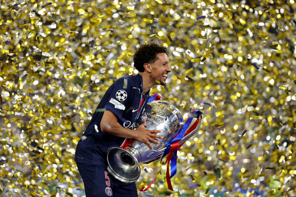 Marquinhos faz história ao erguer a taça da Champions League — Marquinhos se torna o segundo brasileiro a levantar a taça da Champions League como capitão, liderando o PSG ao título.