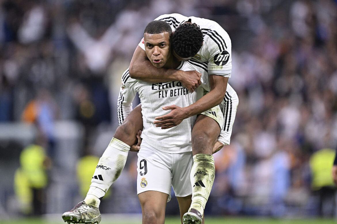 Mbappé brilha, Real Madrid vence e mantém perseguição ao Barcelona — Mbappé marcou dois na vitória do Real Madrid sobre o Celta. Time segue a quatro pontos do líder e foca no 'El Clásico'.