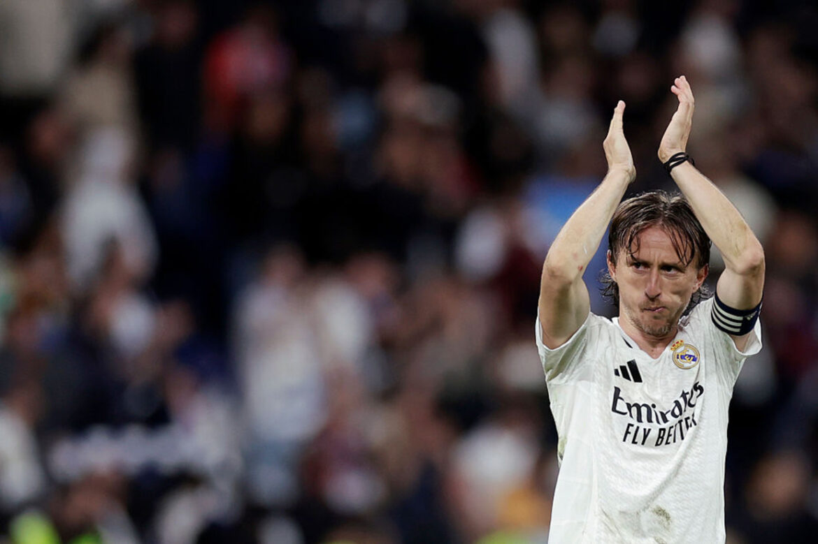Modric alcança recorde de jogos pelo Real Madrid — Aos 39 anos, Luka Modric alcançou 55 jogos na temporada, um recorde na carreira, mas futuro no Real Madrid segue indefinido.