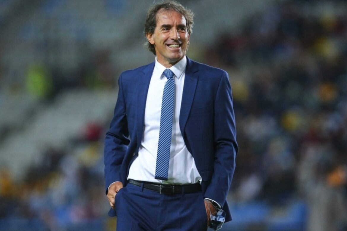 Pachuca anuncia saída de Guillermo Almada antes do Mundial de Clubes — Guillermo Almada deixa o comando do Pachuca, faltando duas semanas para o início do Mundial de Clubes. Saiba mais.