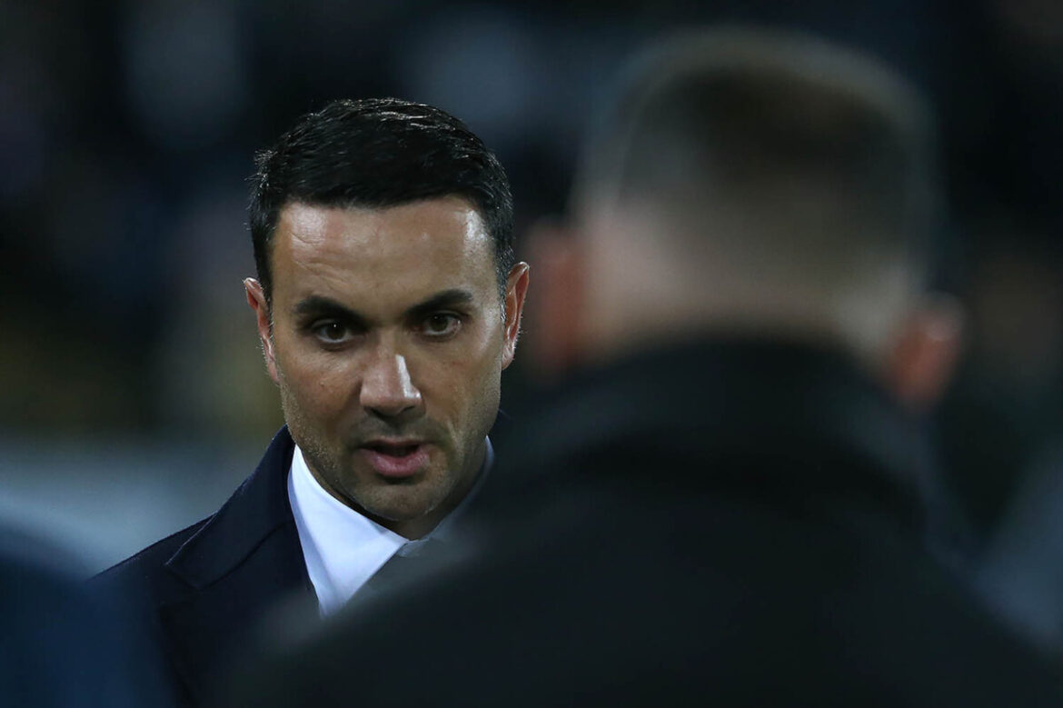 Palladino deixa Fiorentina semanas após renovação — Raffaele Palladino sai da Fiorentina após apenas três semanas da renovação. Clube terminou em 6º no Italiano.