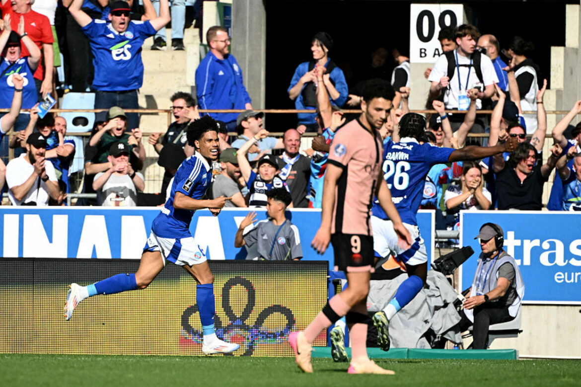 Strasbourg vence PSG e sonha com vaga na Champions — Strasbourg supera PSG por 2 a 1, mantém vivo o sonho de disputar a Liga dos Campeões e consolida sua campanha na temporada.