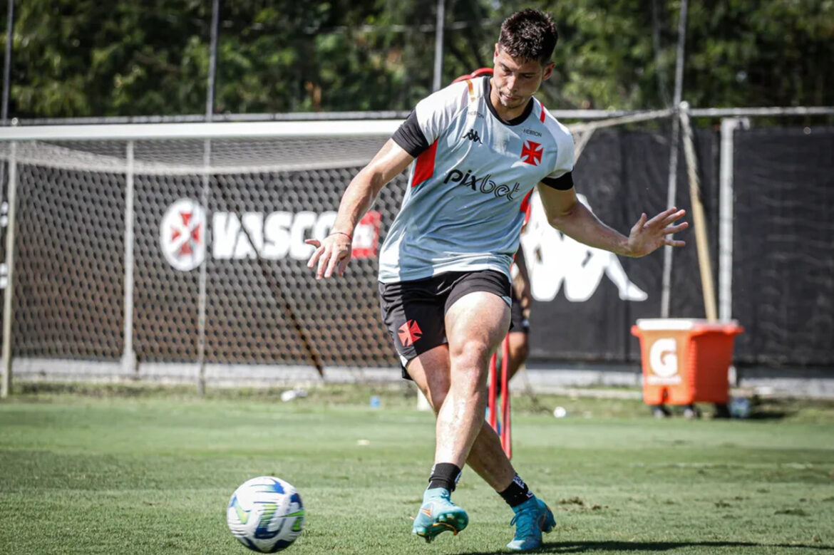 Vasco rescinde com Souza e Capasso em 2025 — Vasco oficializa rescisão com Souza e Capasso em acordo amigável. Clube agradece os serviços prestados pelos jogadores.