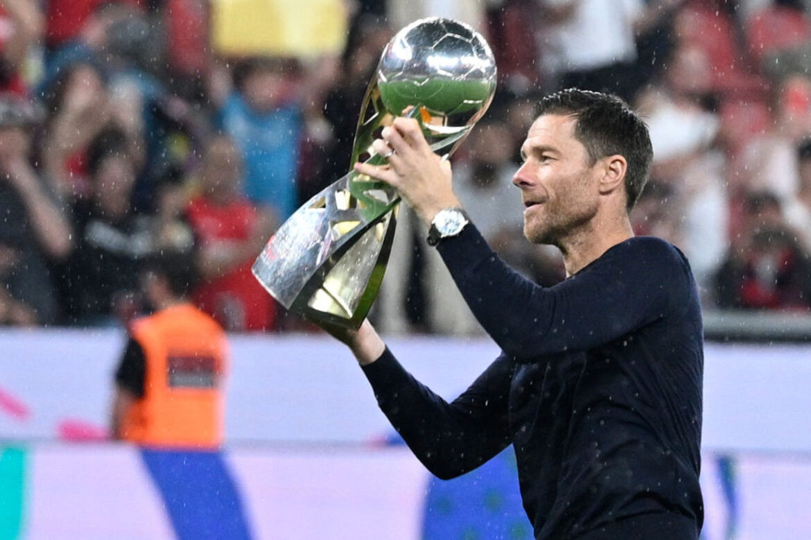 Xabi Alonso será o novo técnico do Real Madrid — Xabi Alonso será o próximo técnico do Real Madrid após saída de Ancelotti. Solari comandará no Mundial de Clubes.