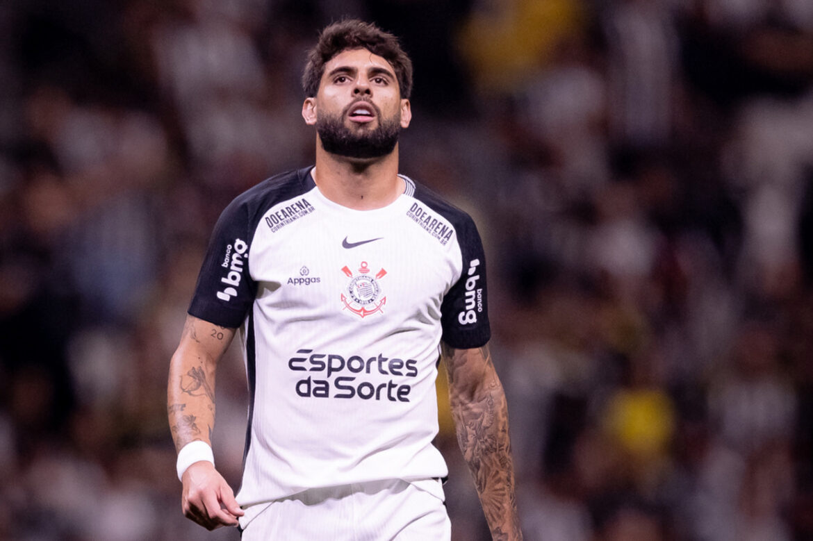 Yuri Alberto desfalca o Corinthians após fratura grave — Yuri Alberto sofre fratura na coluna e desfalcará o Corinthians por até três meses, impactando decisões no futebol.