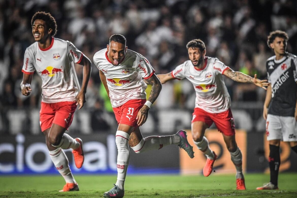 bragantino-vence-o-vasco-e-lidera-o-brasileirao-provisoriamente Bragantino vence o Vasco e lidera o Brasileirão provisoriamente — Bragantino supera o Vasco por 2 a 0 em São Januário e assume liderança temporária do Brasileirão com 23 pontos na tabela.