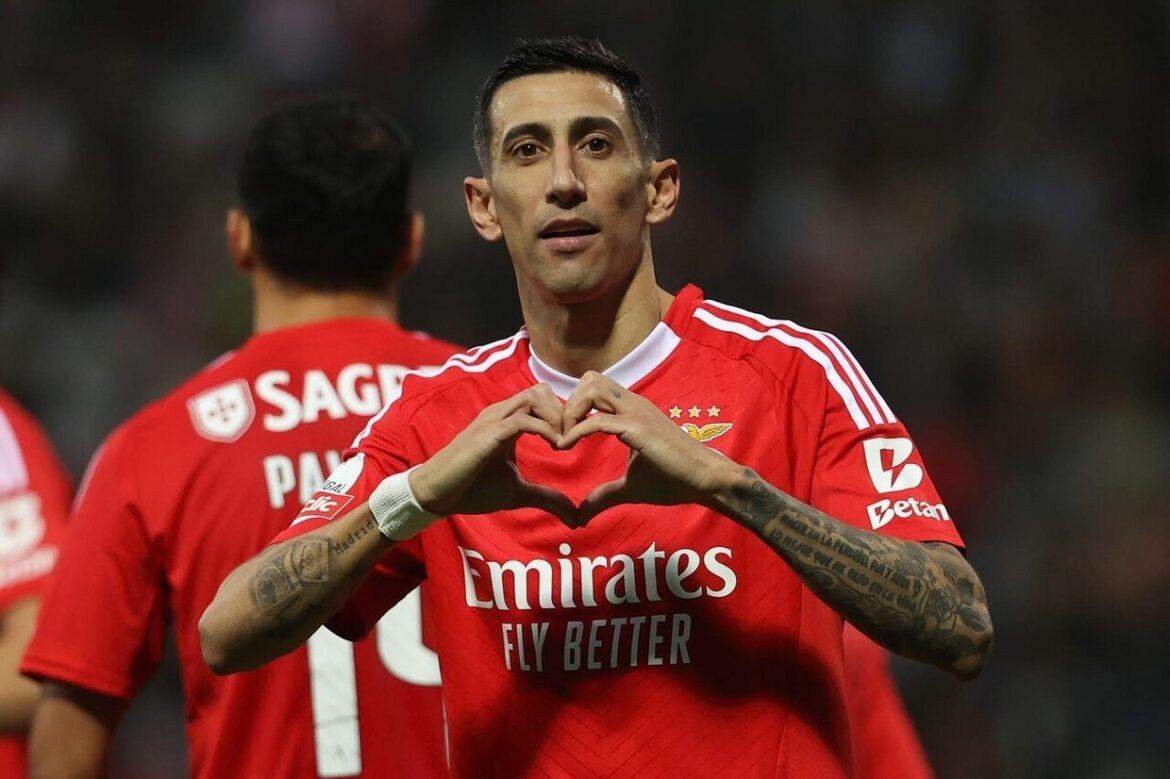 Di María critica jogo agressivo do Boca Juniors — Di María criticou o estilo de jogo agressivo do Boca Juniors no empate do Benfica, destacando a relevância na Copa de Clubes.