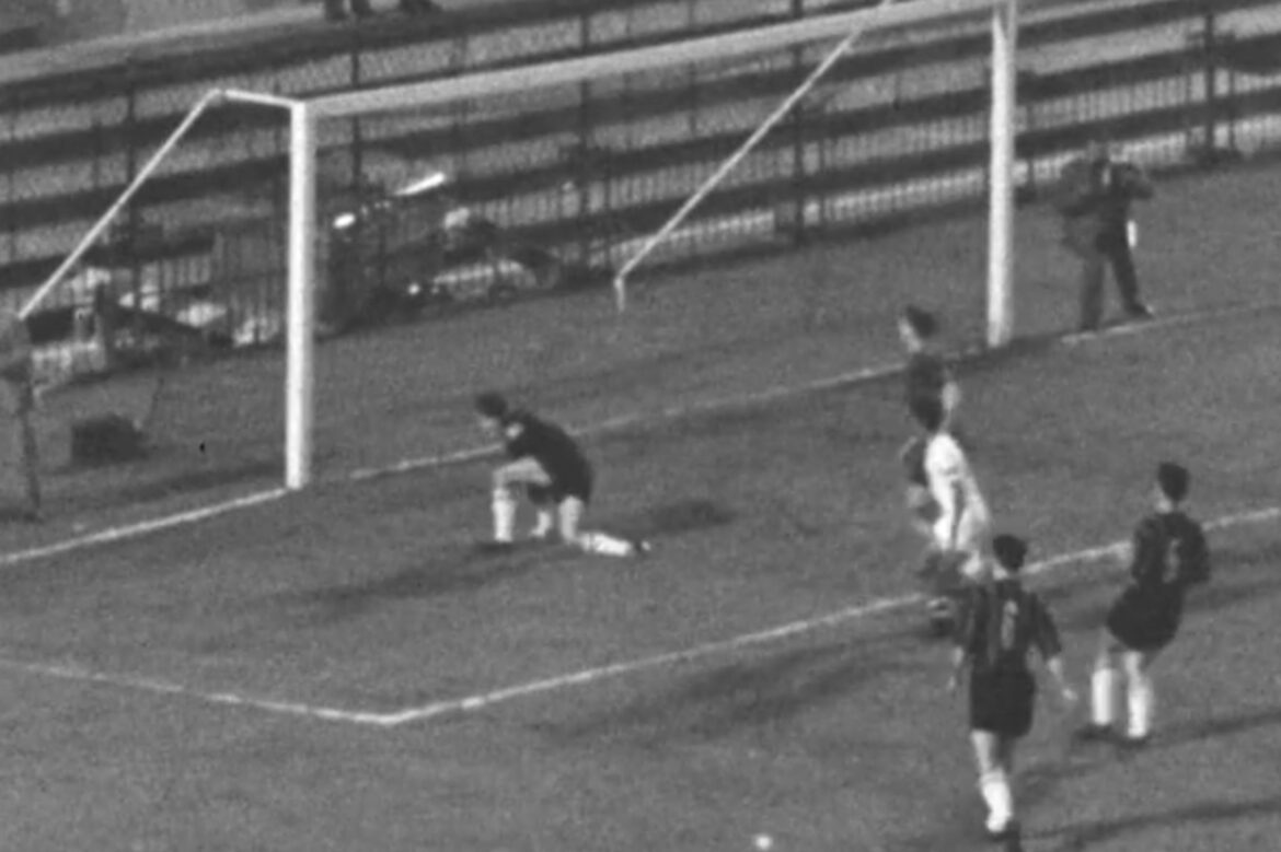 Fluminense e Inter de Milão: duelo histórico após 64 anos — Fluminense e Inter de Milão revivem encontro histórico 64 anos depois, agora no Mundial de Clubes. Relembre os detalhes!