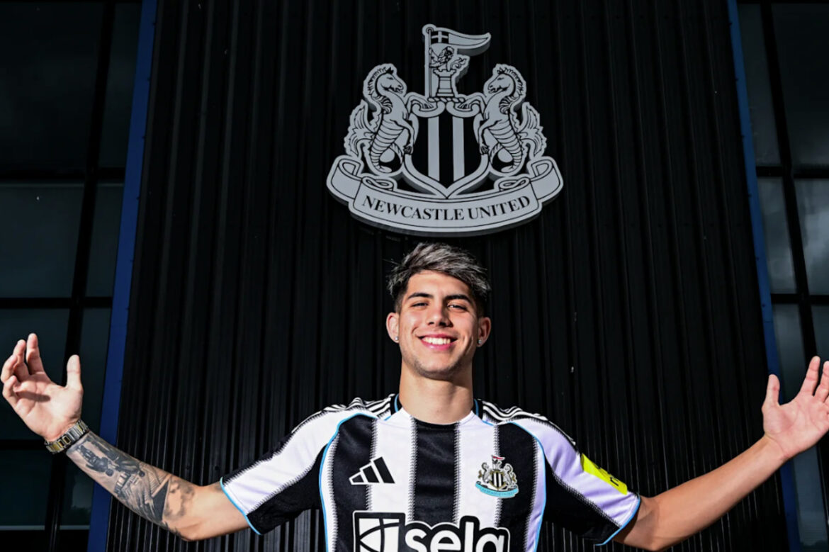 promessa-espanhola-troca-malaga-pelo-newcastle Promessa espanhola troca Málaga pelo Newcastle — Antonio Cordero, promessa de 18 anos, deixa o Málaga e segue para o Newcastle após destacar-se em 40 jogos na última temporada.