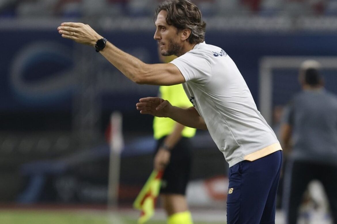 Fortaleza busca técnico argentino para substituir Vojvoda — Fortaleza analisa técnicos argentinos como Luís Zubeldía e Ramón Díaz para substituir Vojvoda e reverter má fase no Brasileirão.