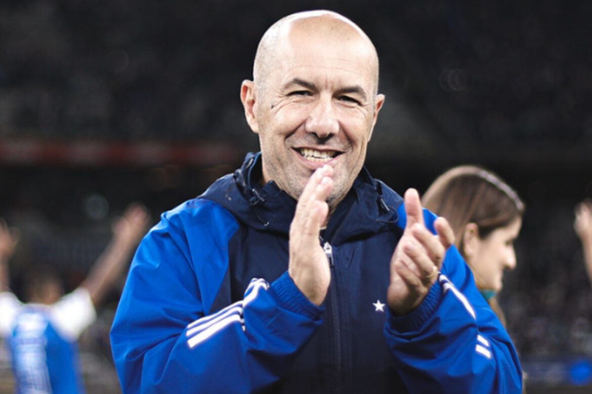 leonardo-jardim-fala-sobre-controle-de-expectativas-no-cruzeiro Leonardo Jardim fala sobre controle de expectativas no Cruzeiro — Técnico Leonardo Jardim destaca que o foco do Cruzeiro é chegar à Libertadores, evitando pressões excessivas pelo título.