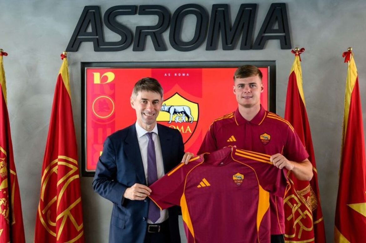 roma-aposta-em-jovem-do-brighton-com-opcao-de-compra-milionaria Roma aposta em jovem do Brighton com opção de compra milionária — Roma contrata Evan Ferguson, atacante ex-Brighton, por empréstimo e opção de compra de 40 milhões de euros. Jovem busca recomeço.