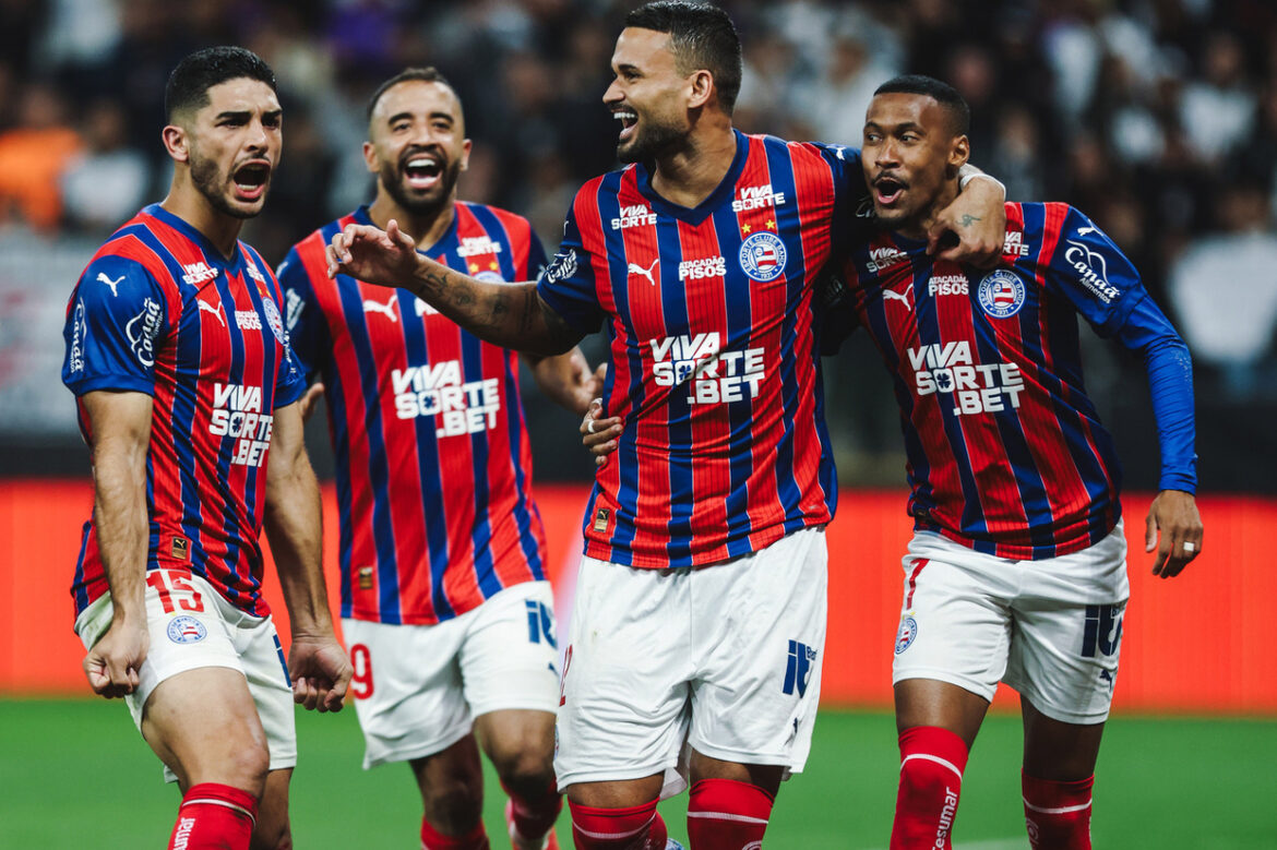 Bahia vence Corinthians em jogo agitado e polêmico — Bahia derrota Corinthians em jogo repleto de polêmicas e amplia a crise do Timão no Brasileirão.