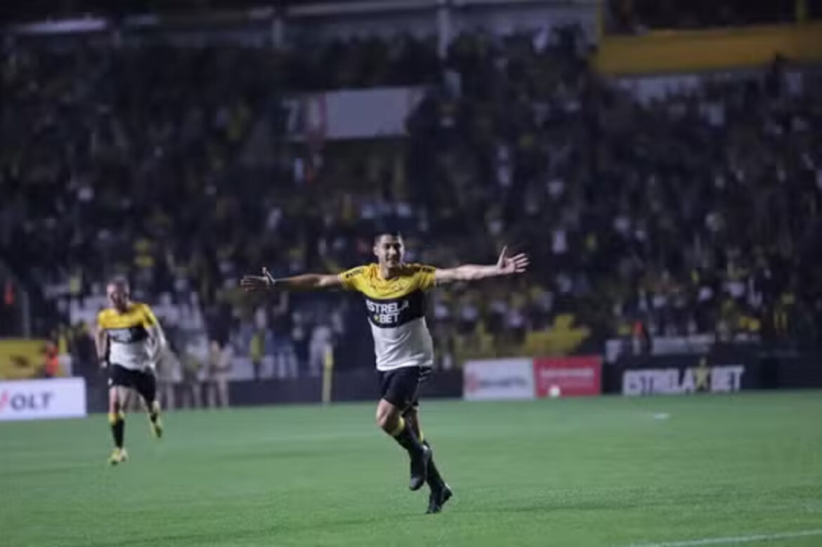 Criciúma vence Novorizontino e entra no G4 da Série B — Com vitória sobre o Novorizontino, Criciúma chega ao G4 da Série B em um confronto decisivo em casa.