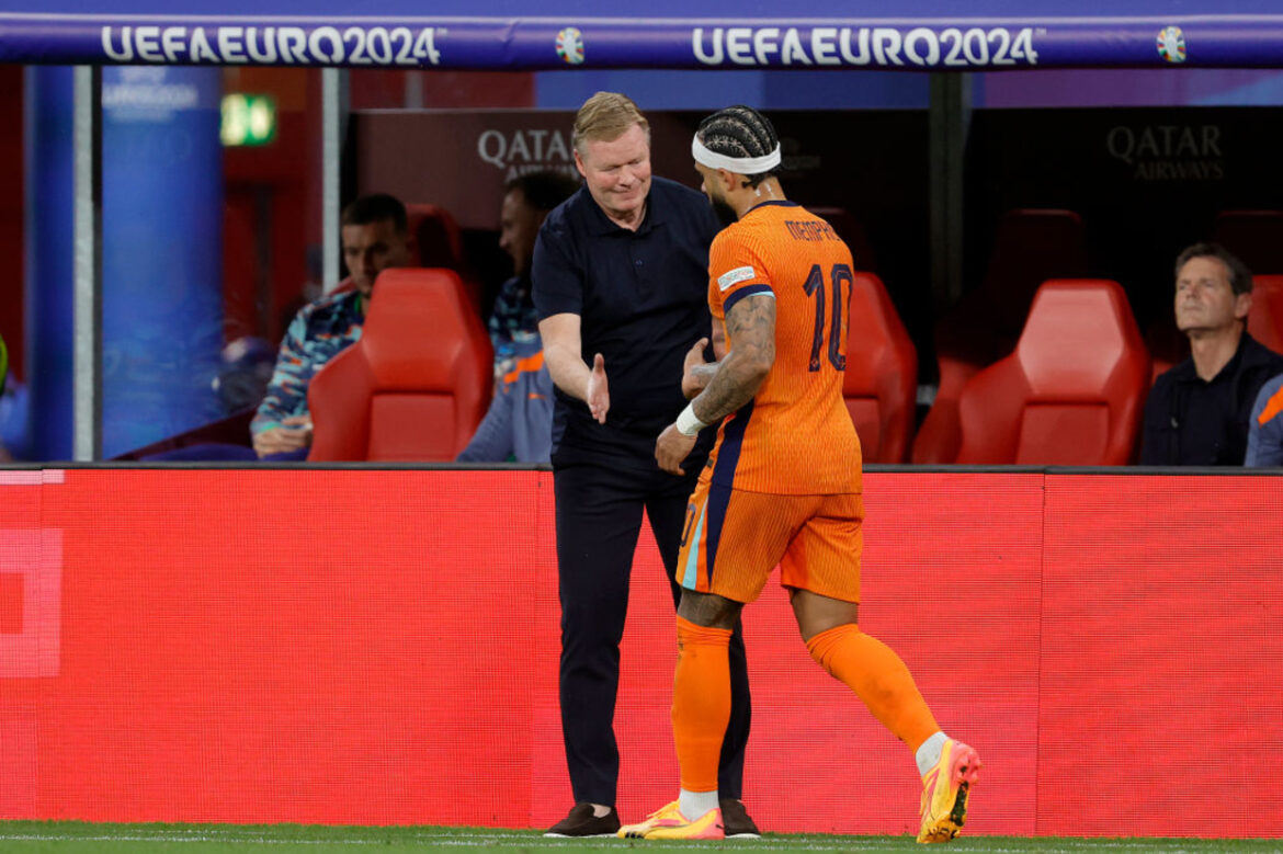 Memphis volta à seleção holandesa recuperado de lesão — Memphis Depay está de volta à seleção holandesa após recuperação. Confira a lista completa para as eliminatórias da Copa.