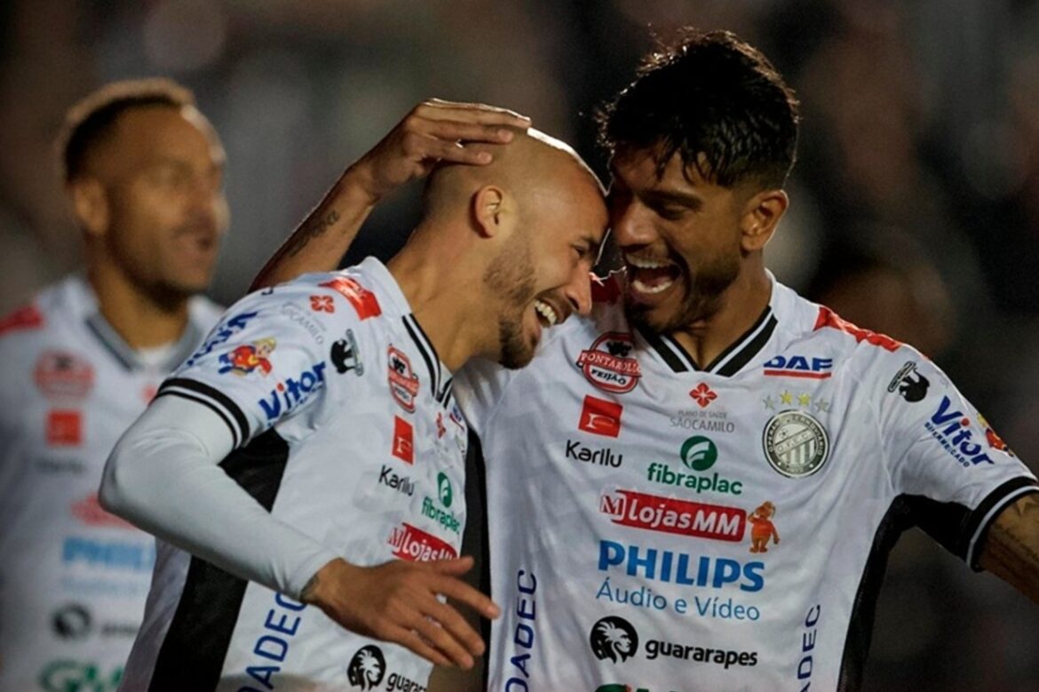 Operário vence Coritiba e impede liderança na Série B — Operário marcou no início e venceu o Coritiba por 1 a 0, mantendo o Coxa longe da liderança da Série B do Brasileirão.