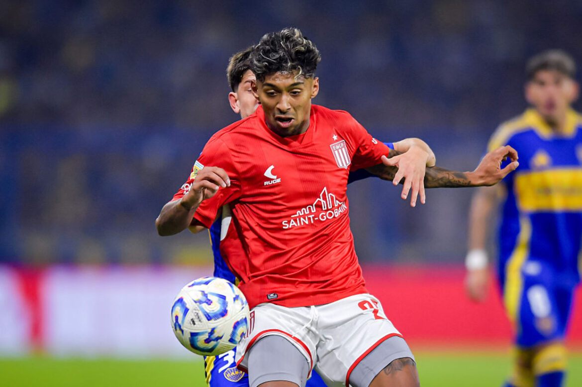 Quem é Cristian Medina e por que Hernán Crespo quer sua contratação no São Paulo — Cristian Medina é um meio-campista argentino que atrai o interesse do São Paulo a pedido de Hernán Crespo, por seu talento e potencial.