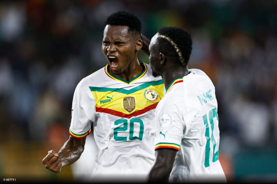 África do Sul retorna à Copa após vitória decisiva contra Benin — África do Sul volta à Copa do Mundo após vencer Ruanda e contar com tropeço de Benin; Nigéria avança para repescagem.