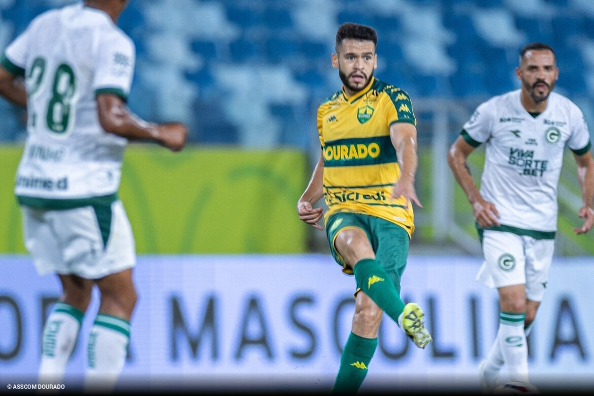 Goiás vence Cuiabá e retorna ao G4 da Série B — Goiás vence Cuiabá fora de casa, retorna ao G4 da Série B e mantém viva a luta pelo acesso na reta final.