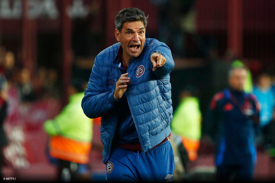 O estilo camaleônico do Lanús na final contra o Atlético Mineiro — Lanús de Pellegrino adapta estratégias e variações táticas para desafiar o Atlético Mineiro na disputa da final Sul-Americana.